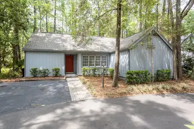 Charming Haile - Pet Friendly - Family Cottage in Wooded Nature Setting