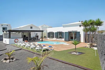 Image de Maison de vacances \"Hipoclub Faro Park 206\" avec vue sur les montagnes, piscine privée et Wi-Fi