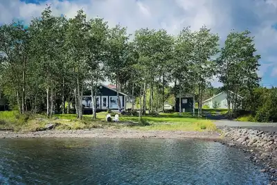 Image de Cozy Campbellton Retreat with 2 Bedrooms & Sauna