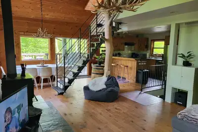 Image de Chalet Laperle with spa on mountain