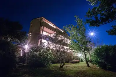 Image de Appartement de trois chambres avec le balcon Lopar, Rab (A-20749-b)
