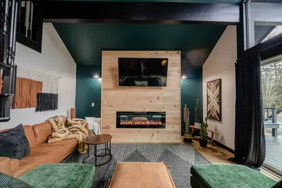 Image de Flx Chalet I Finger Lakes Retreat *Private Pond