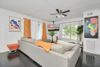 Image de Centrally located unit, king beds, jacuzzi, near Downtown, Tsu, Tmc, Rice uni