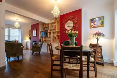 Image de Charming Victorian Home - Discover the splendor of Oxford's City Spires