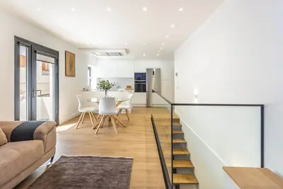 Image de Modern Balcony House - Solarium Terrace - Parking