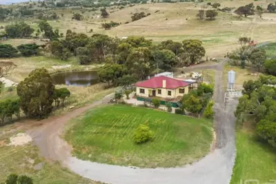 Image de Relaxing farmhouse & panoramic views in Glenmore
