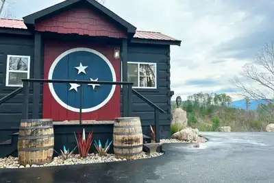 “Tn Jack” - *New* Whiskey Game Cabin