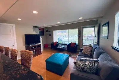 Image de #170 Condo near large pool & shuttle to Gorge Amp-book separately