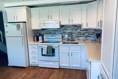 Image de #172 Condo near large pool & shuttle to Gorge Amp-book separately