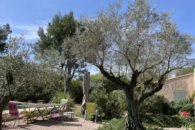 Image de Charming independent Villa with pool, 15mn from downtown Aix en Provence