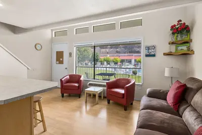 Image de #156 Condo near large pool & shuttle to Gorge Amp-book separately