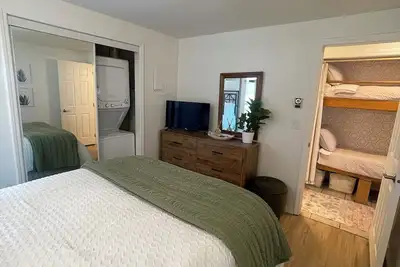 Image de #157 Condo near large pool & shuttle to Gorge Amp-book separately