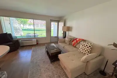 Image de #161 Condo near large pool & shuttle to Gorge Amp-book separately