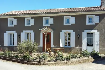Gite de Robin - Saint-Christophe-Des-Bardes
