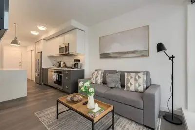 Image de *Rare View* Amazing Condo in Trendy Kensington