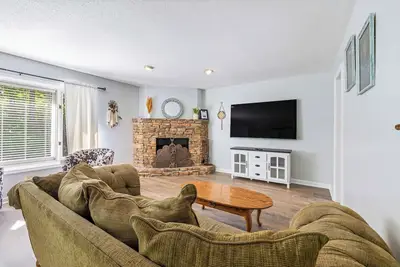 Tiana's Apartment - 3b/3ba