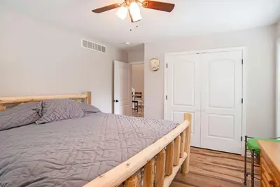 Image de Come and enjoy a retreat along the shoreline between Silver Lake and Pentwater!