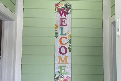 Romantic Sunset Cottage on the water front