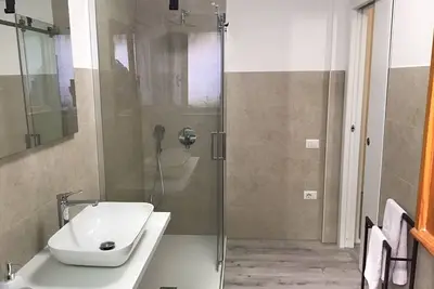 Image de The Park Entire apartment with separate entrance Cin It095047c2000r1207