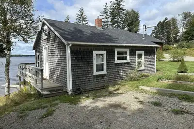 Image de Cozy 1 bedroom cabin a few steps from Gardner Lake