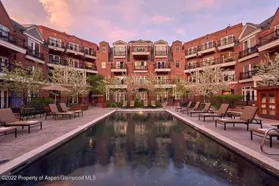 Image de 3 Br 3 Ba Large Penthouse Condo - Often Referred to as Best in the Building