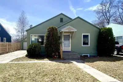 Image de Welcome to the College Streets!