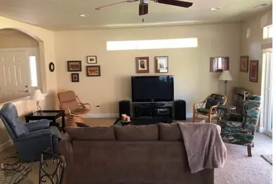 Image de C24 home by pool & Gorge shuttle