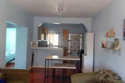 Image de Cozy, Spacious 2 bedroom Townhouse in Spalding Manchester  free Wi-Fi & Parking