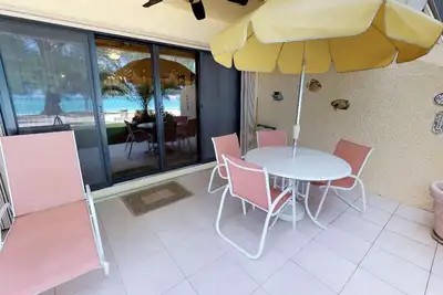 Image de Oceanfront Serenity on 7 Mile Beach, Ground Floor, Fully equipped Condo