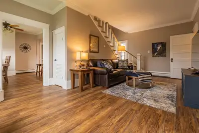 Image de Downtown Powell Place- Walk to Downtown, large corner lot