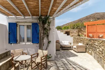 Image de Maison de vacances 'Anemologio 301 Tinos' avec vue sur la mer, Wi-Fi et climatisation