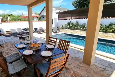 Image de Appartement de trois chambres avec la terrasse Sabunike, Zadar (A-20179-a)