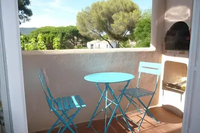 Image de 2 pièces proche du port et des plages