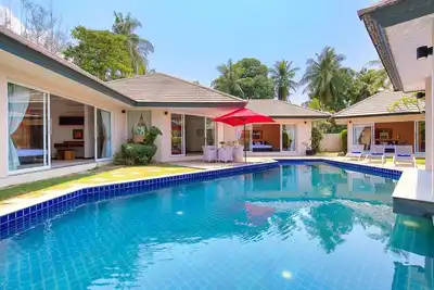 Image de Private Pool Villa Near The Beach