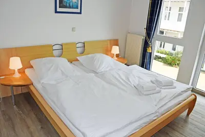 02 Schöne 2-raum-ferienwohnung mit Balkon - Appartementhaus mit Balkon im Ostseebad Göhren (hm-01
