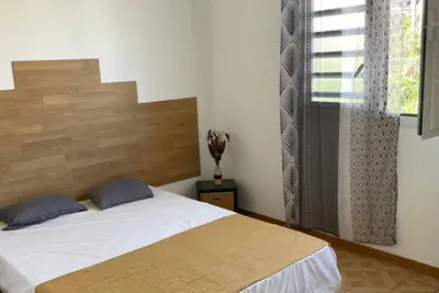 Image de Appartement à 5 minutes à pied de la plage!