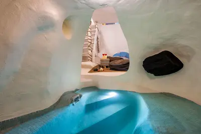 Image de Mystagoge Retreat with subterranean pool/jacuzzi