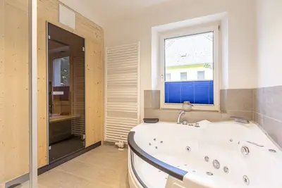 Image de Superior Apartment with Ir sauna & whirlpool tub Ii