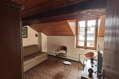 appartement au 3ème étage d'une maison de village