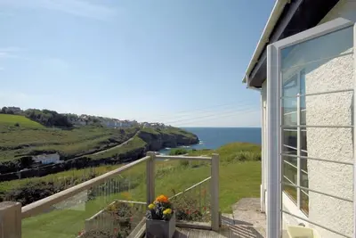 Cartway Cove, family friendly, with a garden in Port Isaac