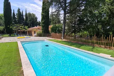 Image de Villa Familiale Calme Avec Piscine et Jardin à Aix