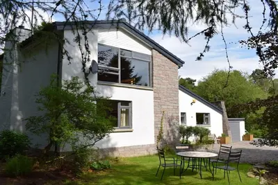 Image de Four Pines Lodge - a house that sleeps 8 guests in 4 bedrooms
