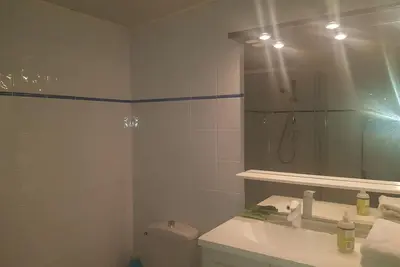 Image de Maisonnette avec terrasse/piscine en centre ville de Chambery