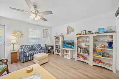 Image de Serendipityby Seaside Vacations & Sales