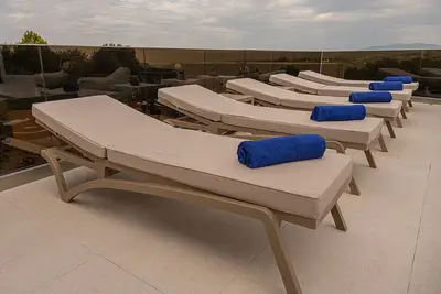 Olive Tree Villa, accommodation in Krousón with mountain views.