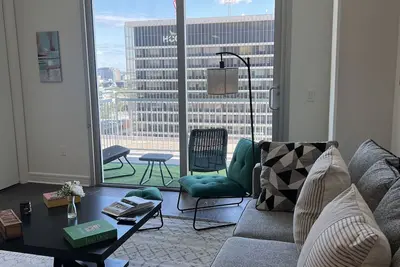 Image de Midtown High Rise