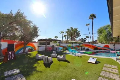 Image de Splash House: Heated Pool | Big Backyard | Game/Arcade Room | Perfect for Groups