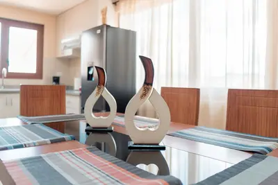 Elegant 2Bd Suite in Puertas del Sol