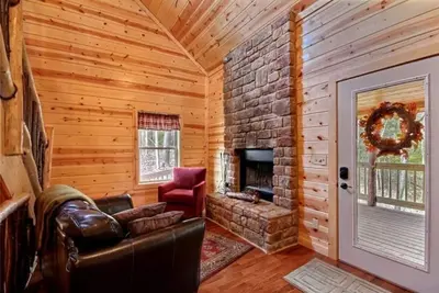 Image de The Cabin at Cantwell Cliffs