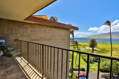 Image de Updated Kauhale Makai unit 610 1 bedroom top floor, king bed, Ac